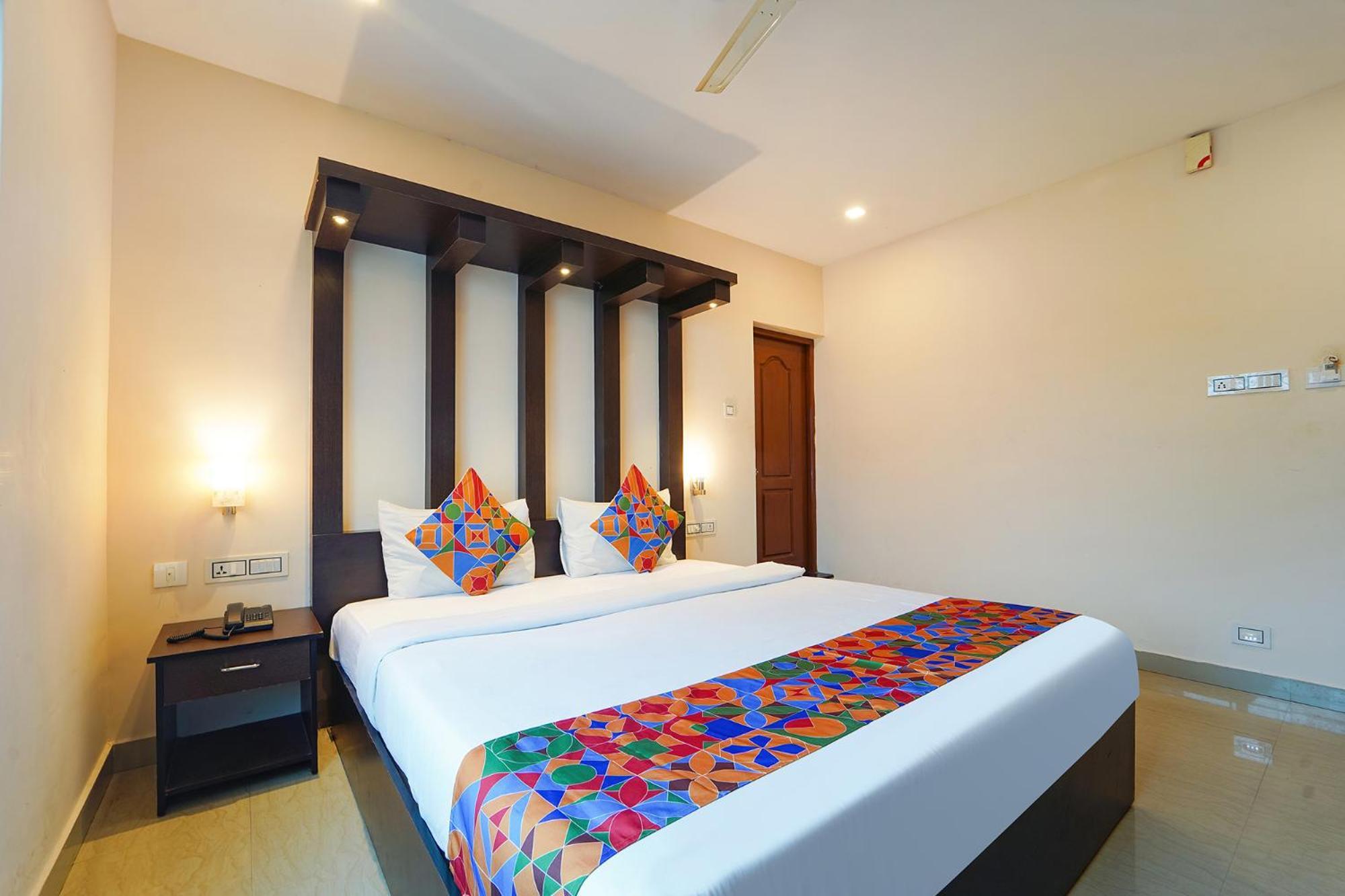 Zion Plaza Hotel Nedumbassery Exterior photo