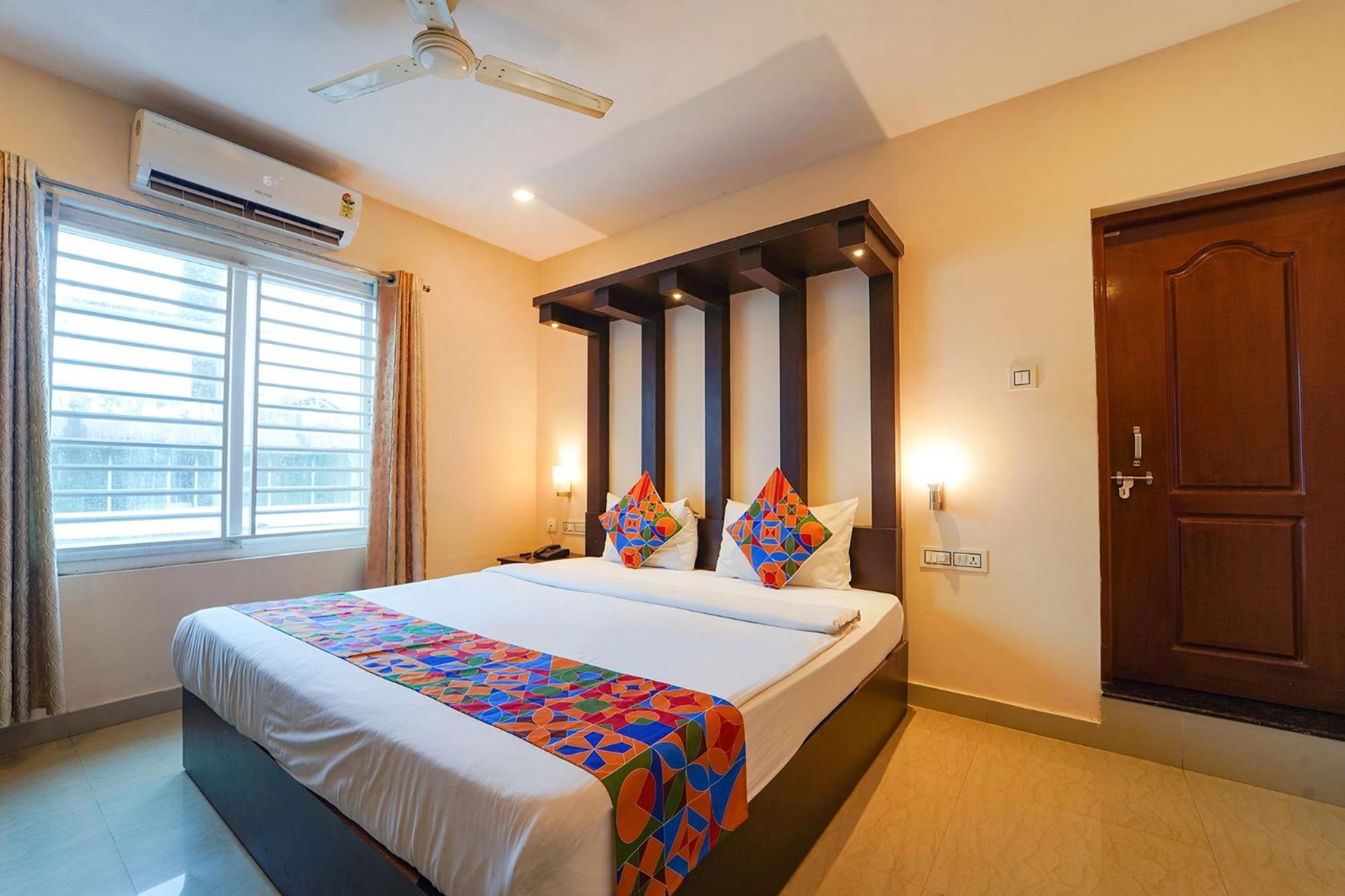 Zion Plaza Hotel Nedumbassery Exterior photo