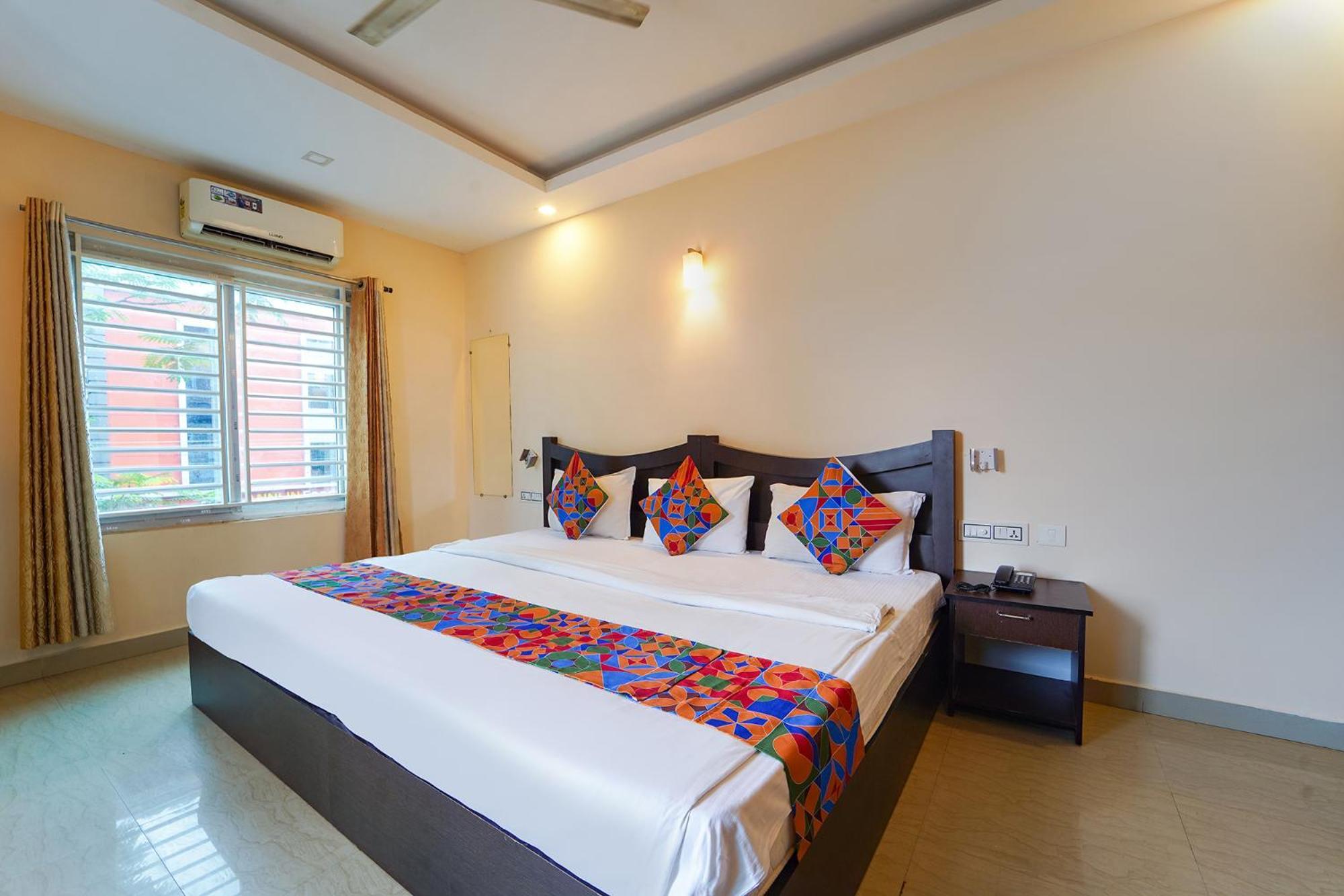 Zion Plaza Hotel Nedumbassery Exterior photo